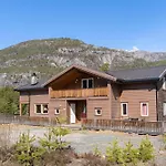 Lakehouse 14p With Sauna By The Water * Vradal