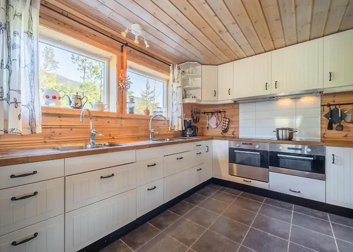 Lakehouse 14p With Sauna By The Water Ferieanlegg Vrådal