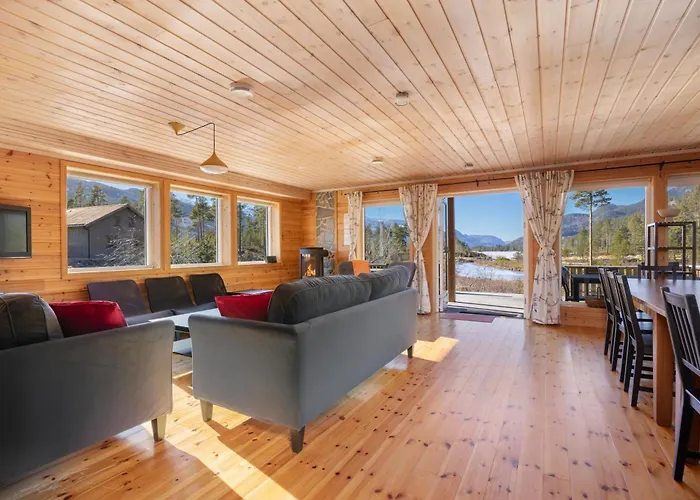 Ferieanlegg Lakehouse 14p With Sauna By The Water Vrådal