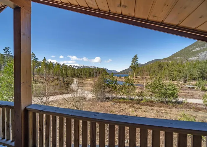 Lakehouse 14p With Sauna By The Water Ferieanlegg Vrådal