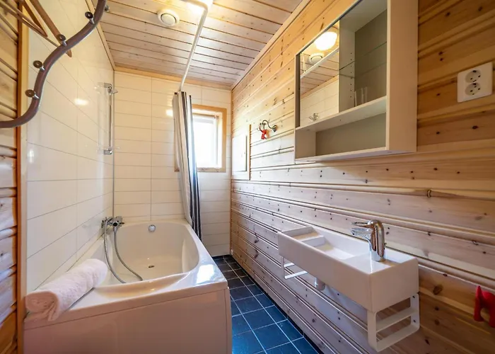 Lakehouse 14p With Sauna By The Water *