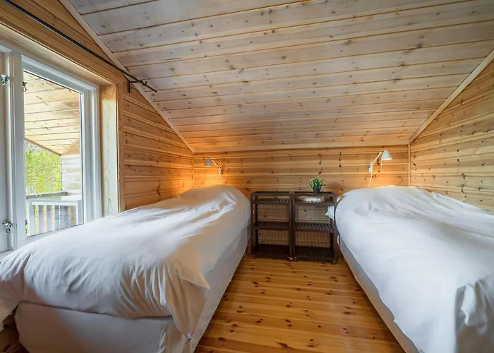 Lakehouse 14p With Sauna By The Water Vradal