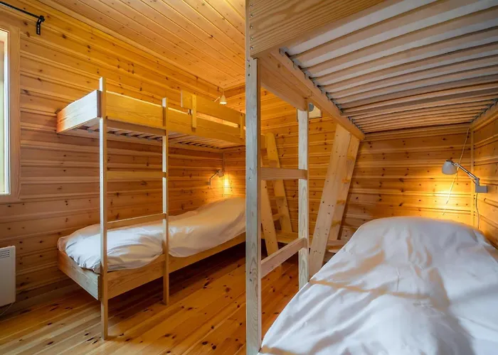 Ferieanlegg Lakehouse 14p With Sauna By The Water